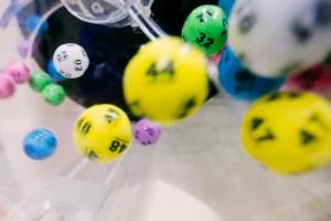 Bolinhas coloridas de sorteio de loteria