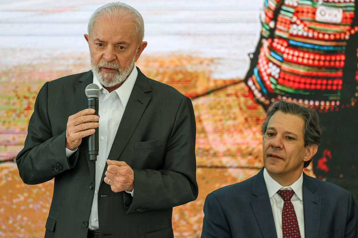 gastos públicos; política fiscal; Lula; Haddad
